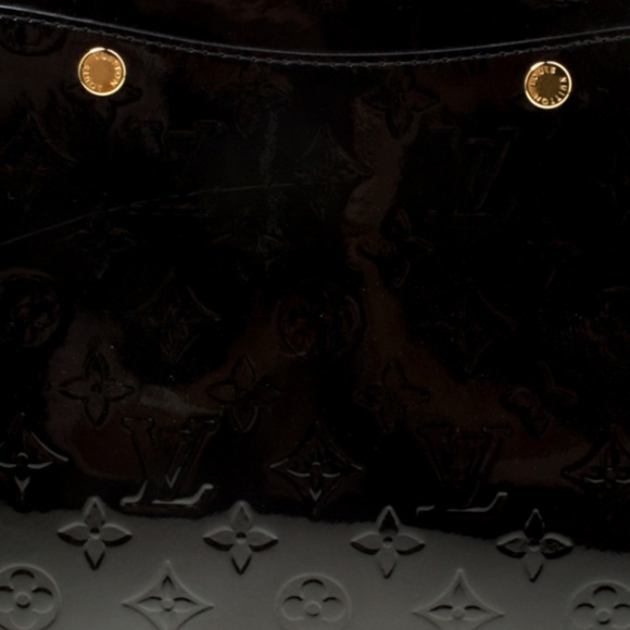 Louis Vuitton - Picture 5 of 12